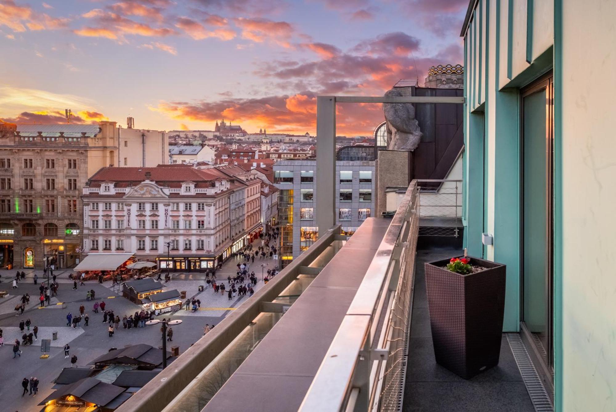 Vn3 Terraces Suites By Adrez Prague Exterior photo